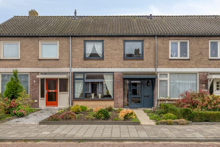 Van Schendelstraat 20 in Etten-Leur foto