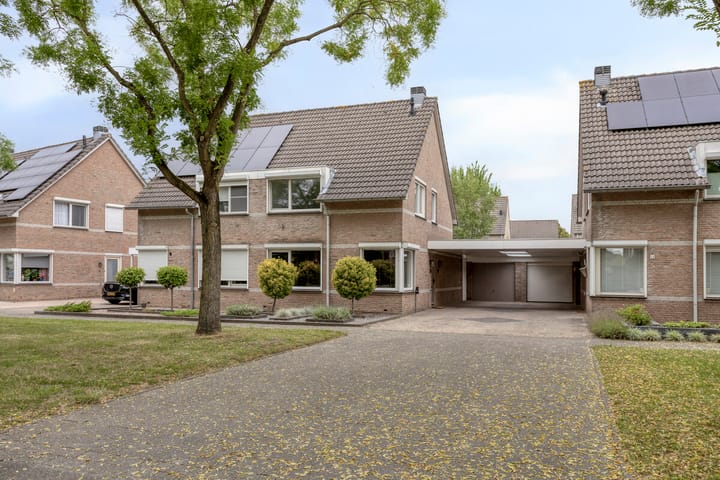 van Someren-Downerlaan 26 in Helmond foto