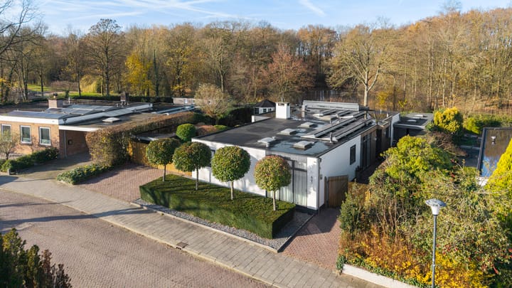 Van Straelenlaan 27 in 's-Hertogenbosch foto