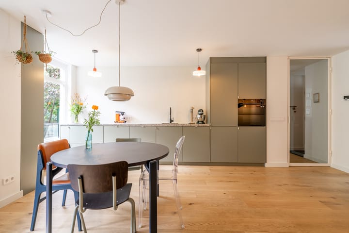 Van Swindendwarsstraat 92 in Amsterdam foto