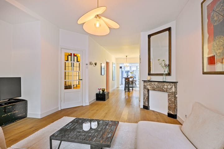 Van Tuyll van Serooskerkenweg 25-H in Amsterdam foto