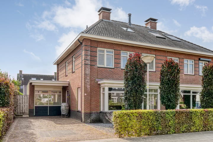 Van Voorststraat 3 in Hardenberg foto