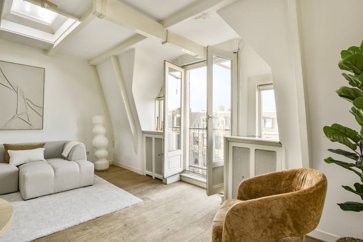 Van Woustraat 103-4 in Amsterdam