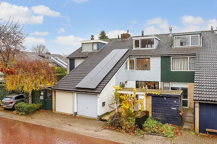 Varenmeent 15 in Hilversum foto