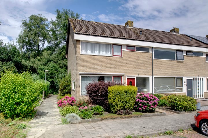 Veemstede 15 in Oude Pekela foto