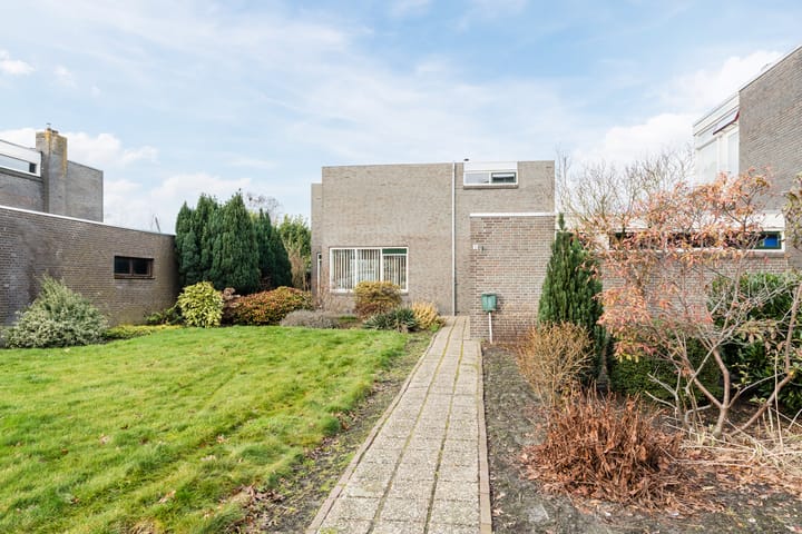 Veendijkstraat 2 in Oude Pekela