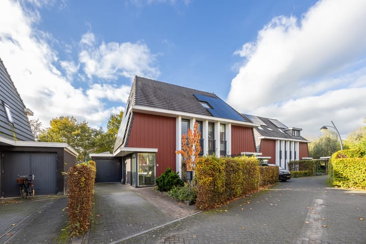 Veenslagen 57 in Amersfoort foto