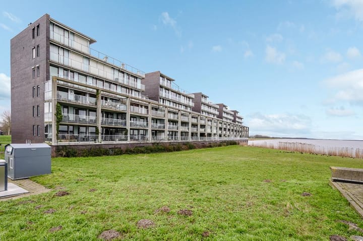 Veerkade 108 in Almere foto