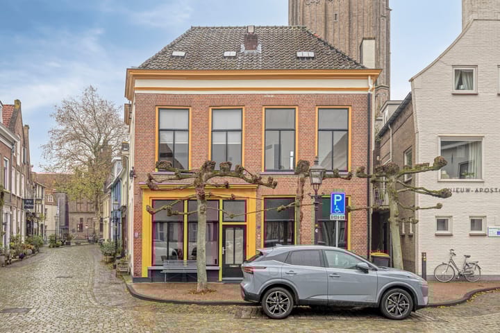 Veerpoortstraat 1 in Doesburg
