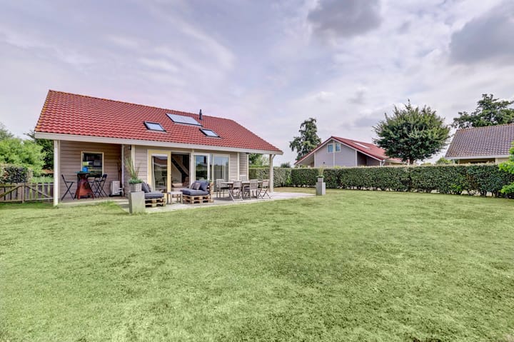 Veerse Meerdreef 20 in Kortgene foto