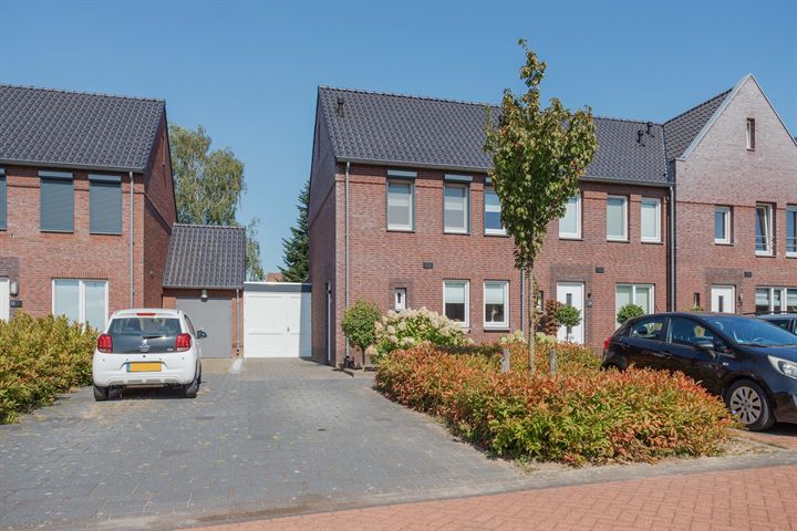 Veilinghof 17 in Lottum foto