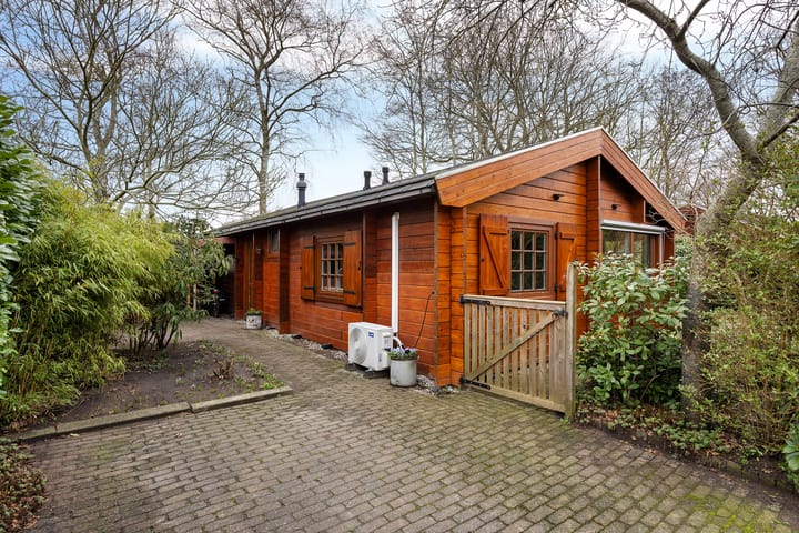 Veldhuisweg 1-66 in IJhorst