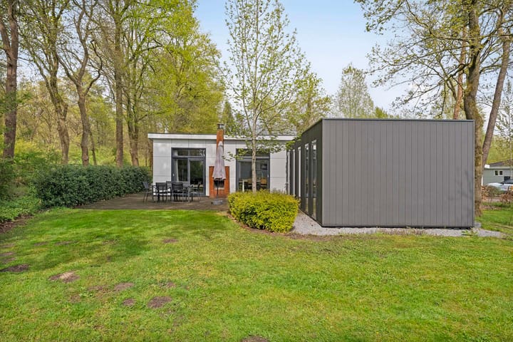 Veldhuisweg 4-207a in IJhorst foto