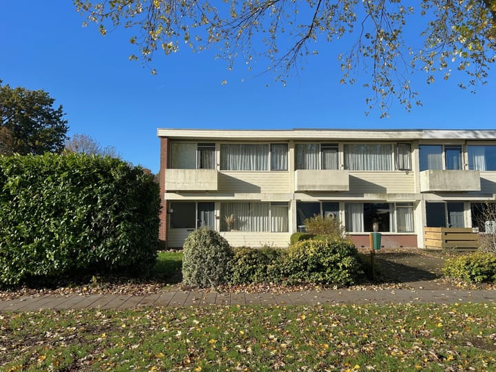 Veldlaan 80 in Emmen foto