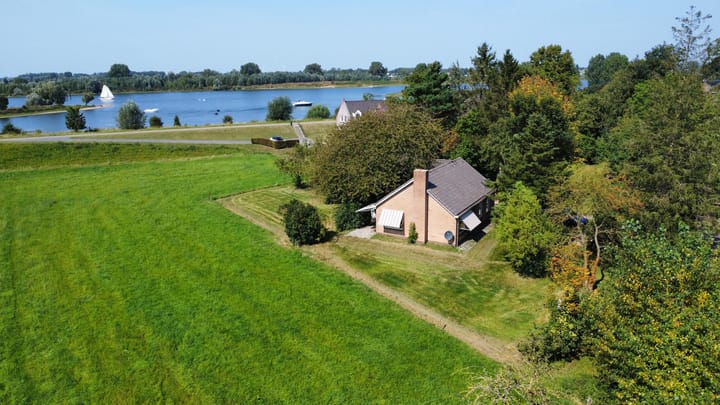 Velmerweg 1 in Maren-Kessel foto