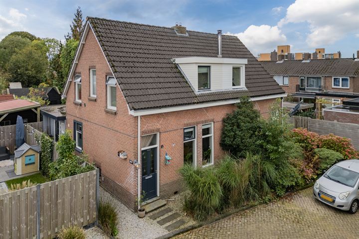 Venestraat 145A in Assen foto