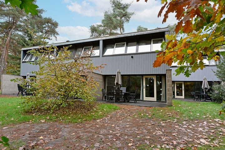 Vennenbos 542 in Hapert foto