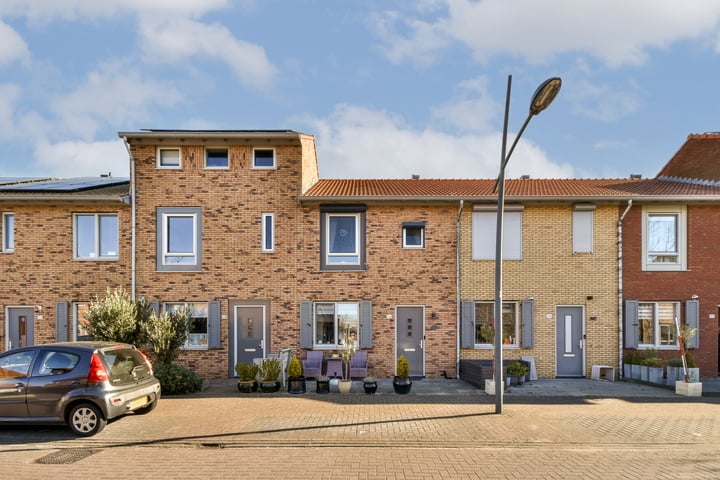 Vennenland 26 in Assendelft foto