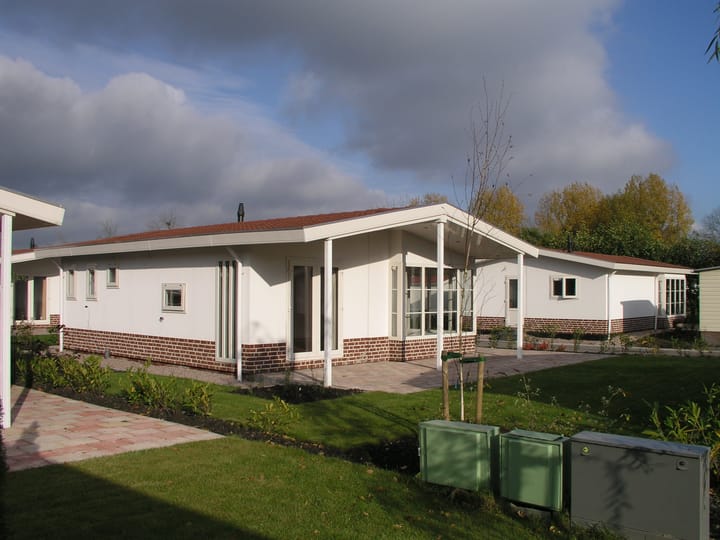 Venneweg 1-20 in Berkhout foto