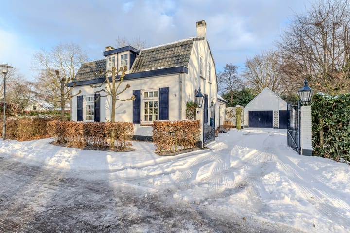 Venneweg 4 in Rijen foto