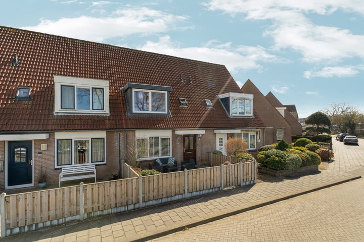 Venraystraat 5 in Almere foto