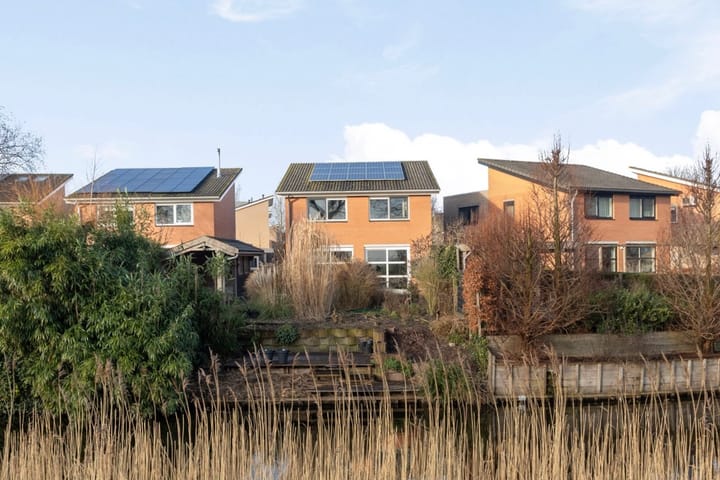 Verzetslaan 10 in Warmenhuizen