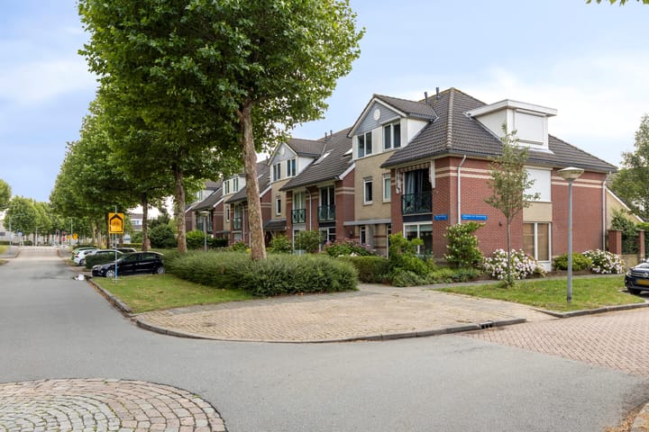 Verzetslaan 36 in Almere foto