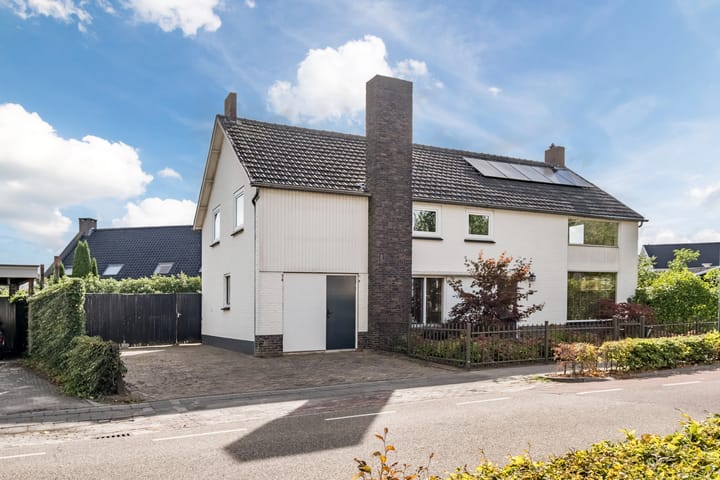 Vessemseweg 2 in Hoogeloon foto