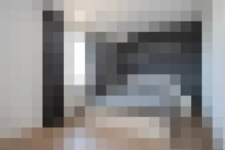 Vesta 9 Born thumbnail 25