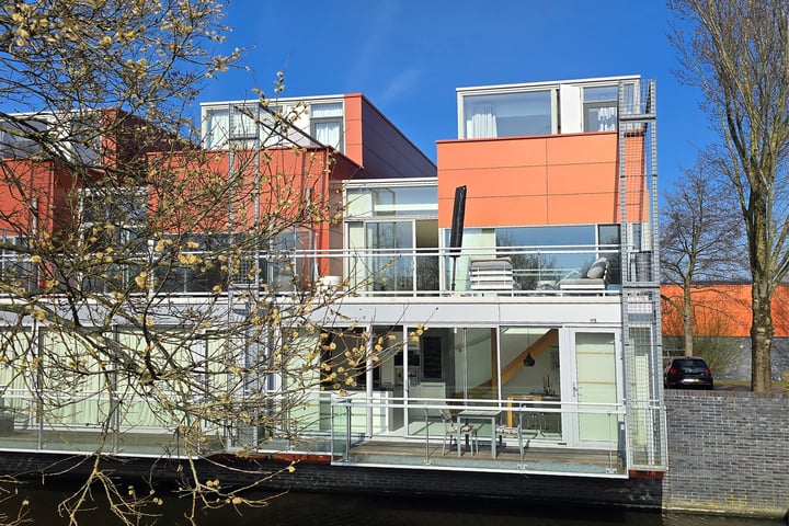 Vierpoldersstraat 18 in Haarlem foto