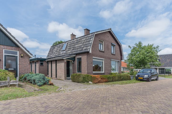 Vierzonenweg 32 in Vroomshoop foto