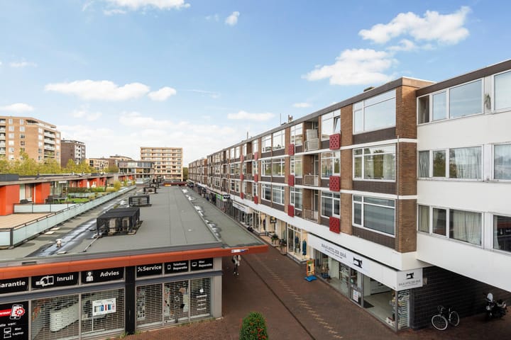 Vijf Meiplein 104 in Leiden