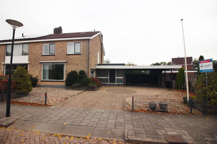 Vijverhof 22 in Alblasserdam foto