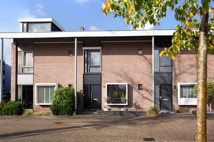Vijverhof 33 in Hendrik-Ido-Ambacht foto
