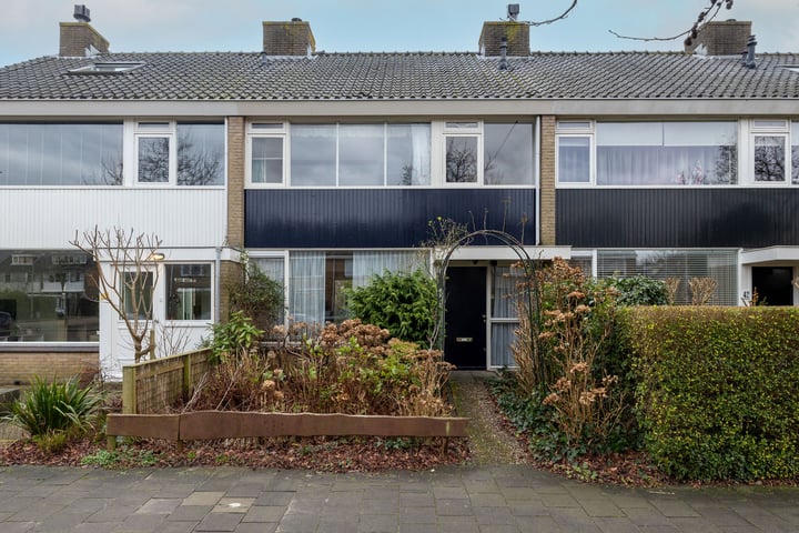 Vincent van Goghlaan 44 in Oegstgeest foto