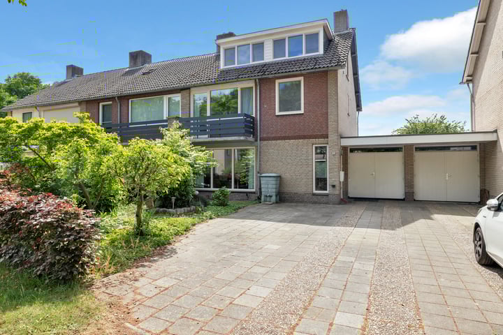 Vincent van Goghlaan 8 in Berkel-Enschot foto