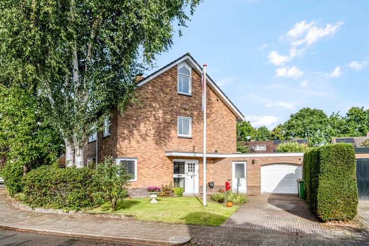 Vincent van Goghstraat 7 in Voorthuizen foto