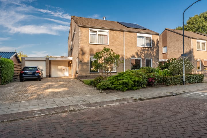 Violenstraat 24d in Sappemeer foto