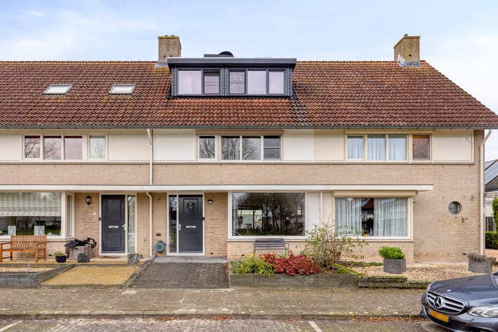 Visarend 37 in Bergen op Zoom foto