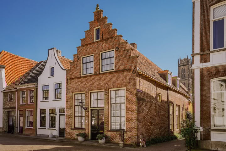 Vismarkt 2 in Zaltbommel foto