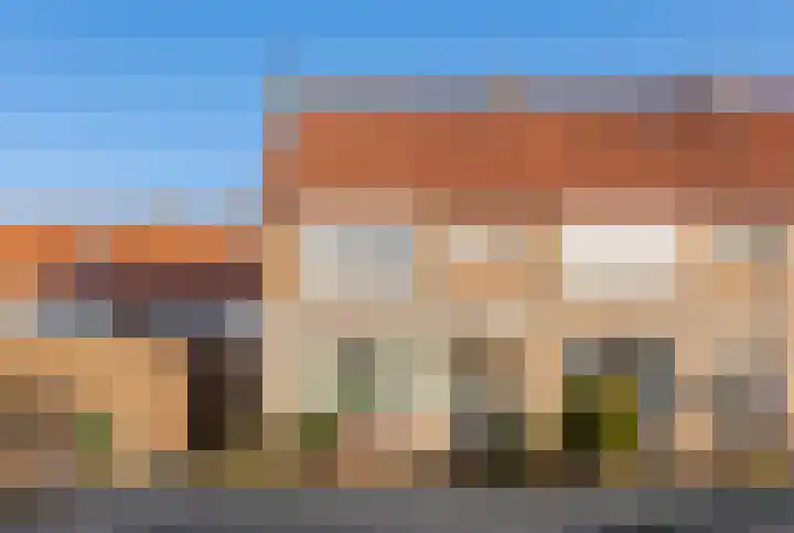 Vissersvenplein 15 en Volendam