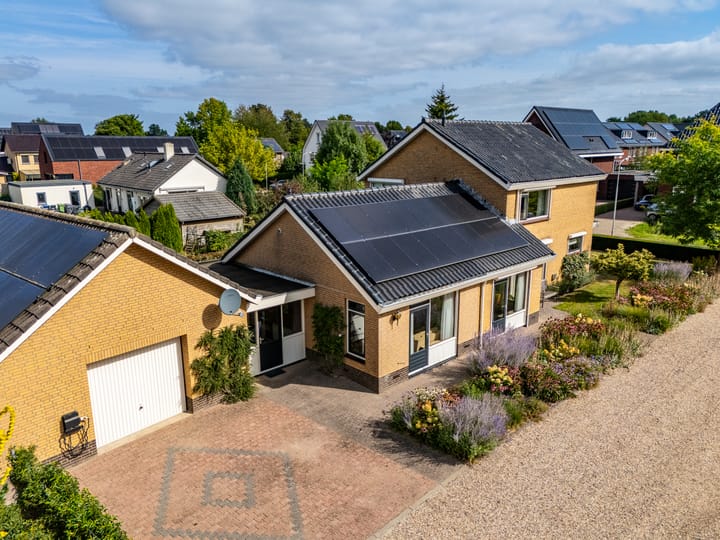 Visveldsestraat 3 in Lent