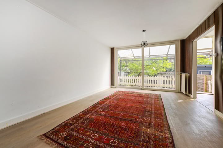 Vlaardingerdijk 157A in Schiedam foto