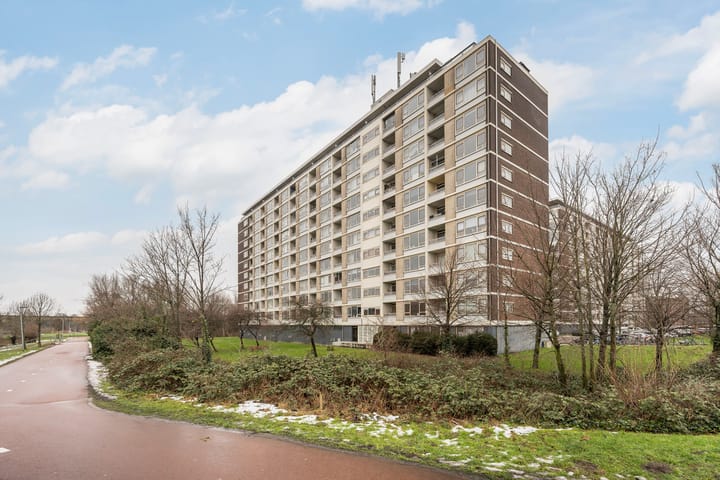 Vlaardingerdijk 346 in Schiedam