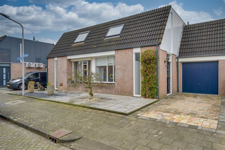 Vlettevaart 23 in Rucphen foto