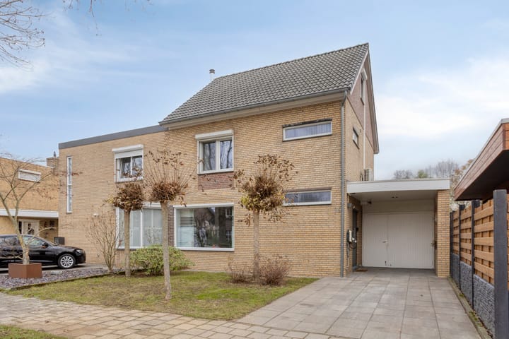 Vleugelmorgenstraat 36 in Stein foto