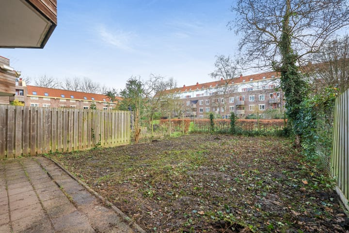 Vleutenstraat 35 in Amsterdam foto