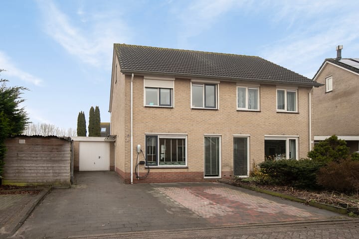 Vliegersveld 13 in Biddinghuizen foto