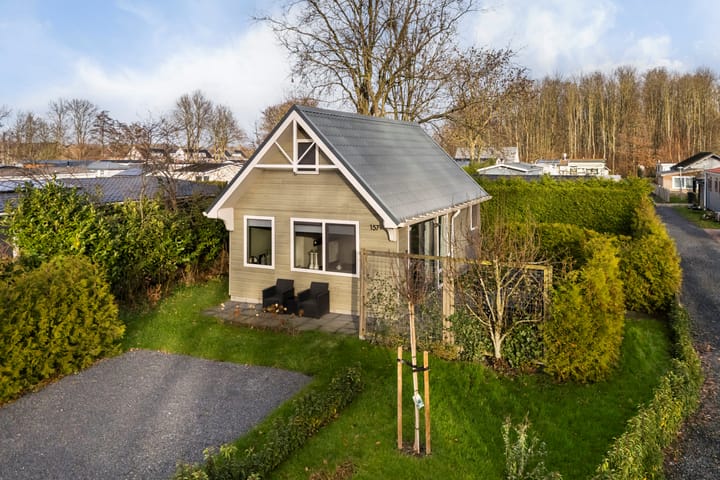 Vogels' tún 157 in Tzummarum foto