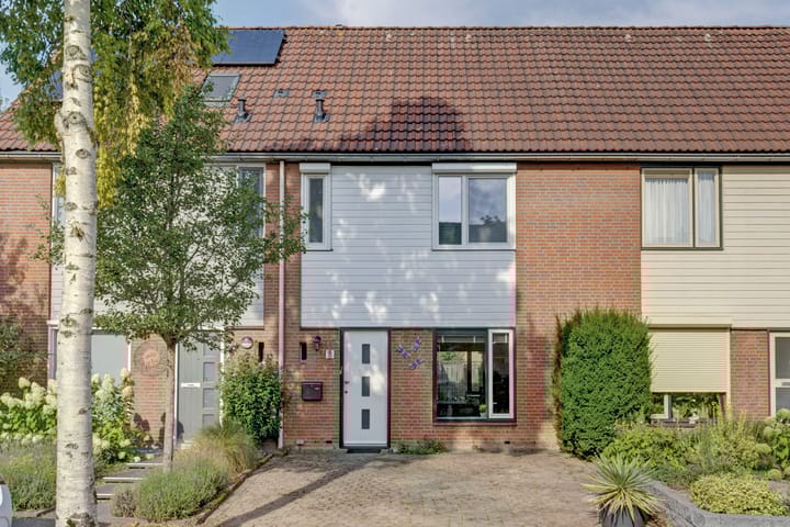 Vogelzang 10 in Elst foto